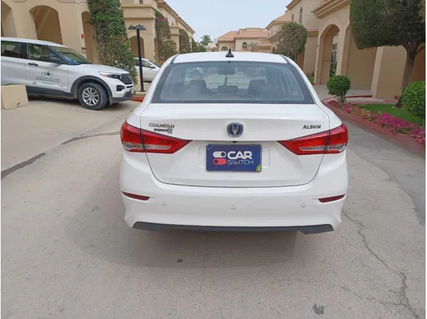 Car image 6