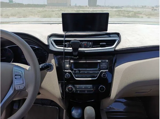 Car image 16
