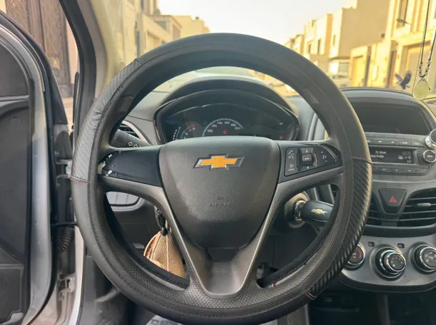 Car image 17