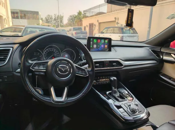 Car image 30