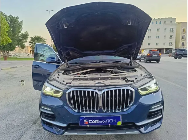 Car image 38