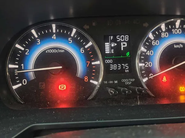 Car image 19
