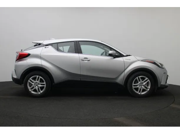Car image 13
