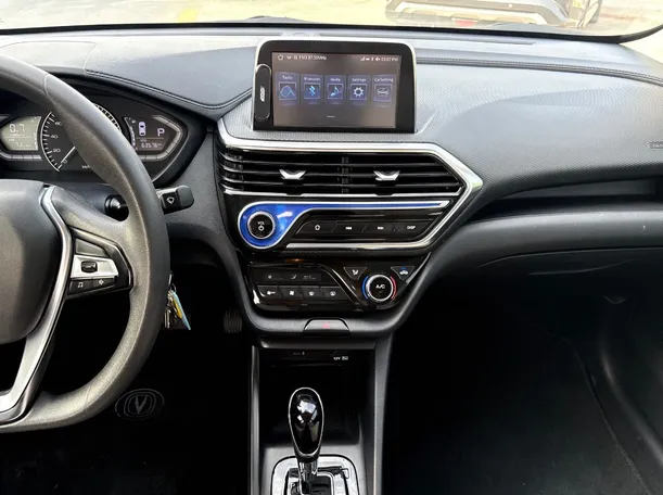 Car image 20
