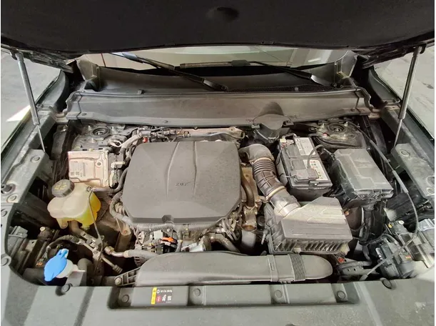 Car image 20