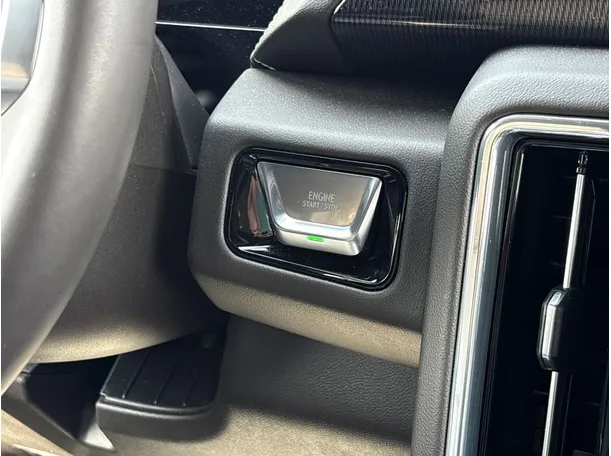 Car image 34