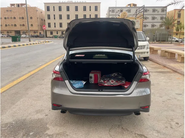 Car image 22