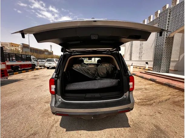 Car image 22
