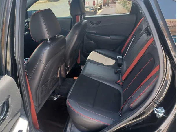 Car image 16