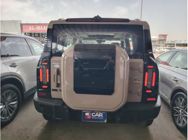 Car image 6