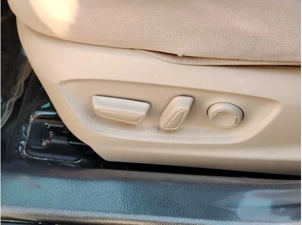 Car image 31