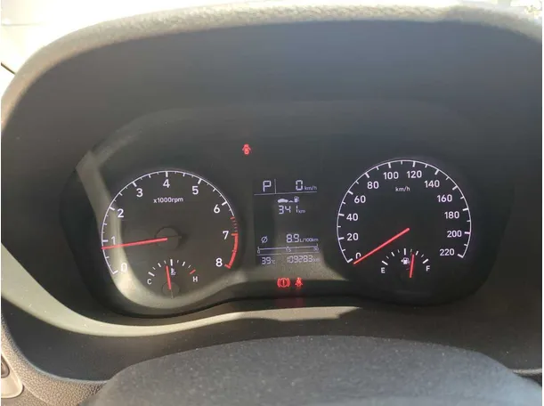 Car image 18