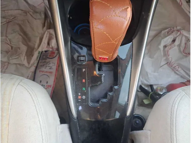 Car image 18