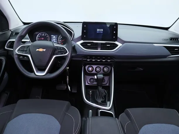 Car image 14