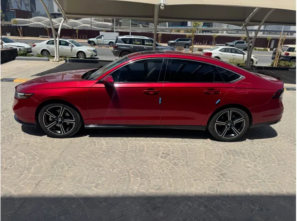 Car image 8