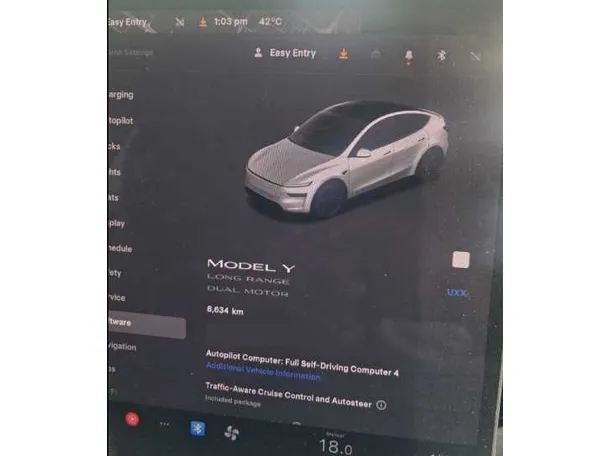Car image 18