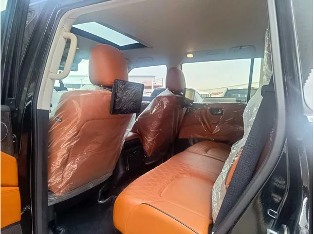 Car image 23