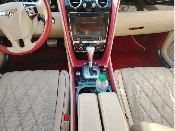 Car image 23