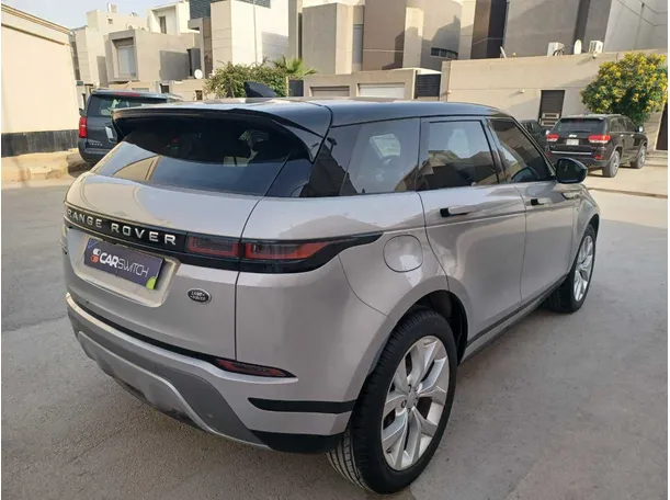 Car image 5