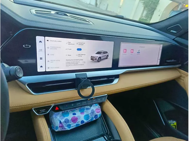 Car image 26