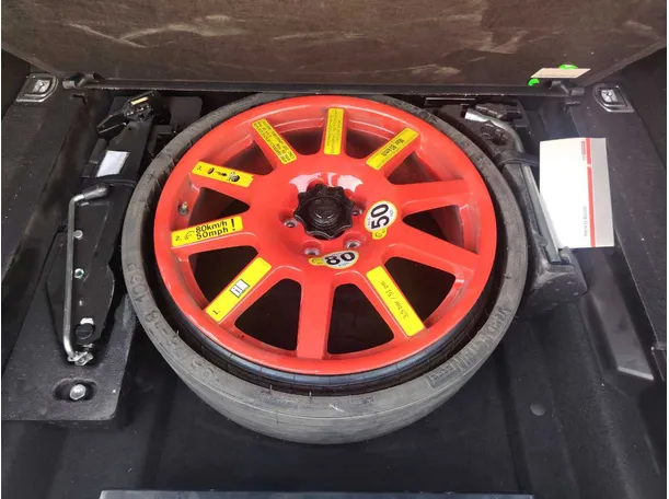 Car image 33
