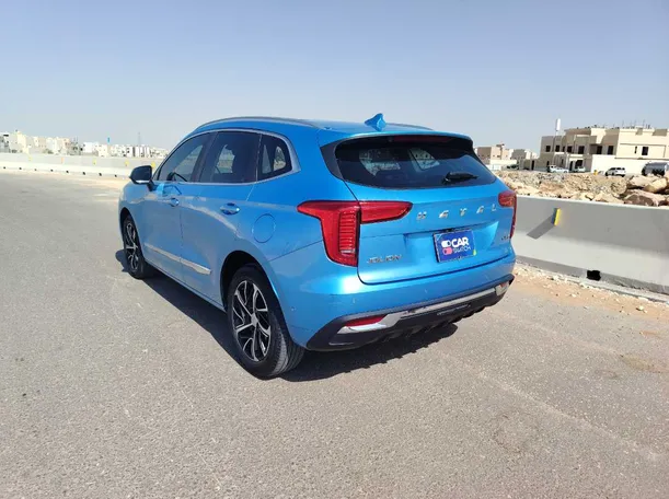Car image 6