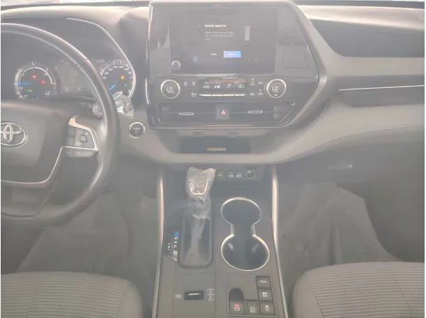 Car image 21