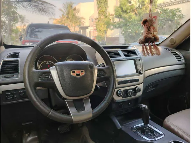 Car image 29