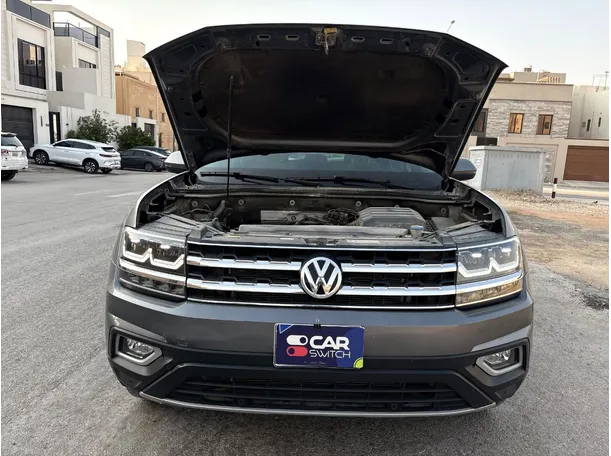 Car image 29
