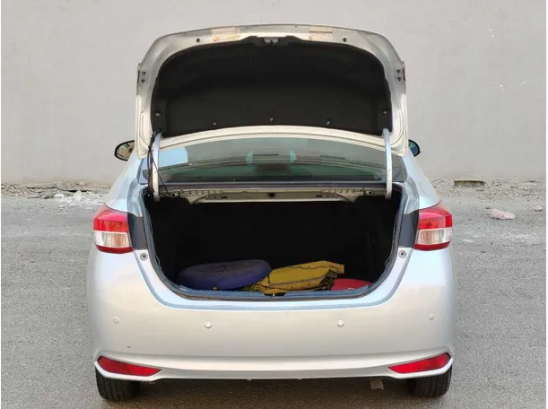 Car image 22