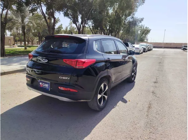 Car image 5