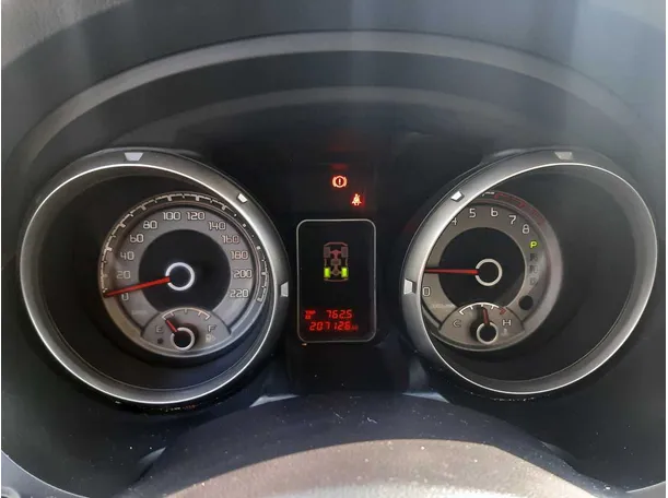 Car image 18