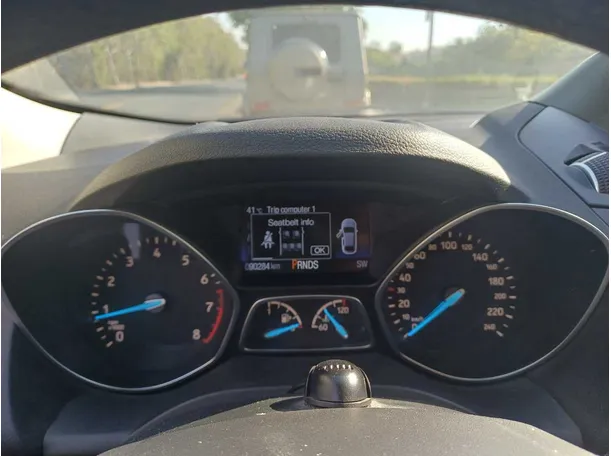Car image 23