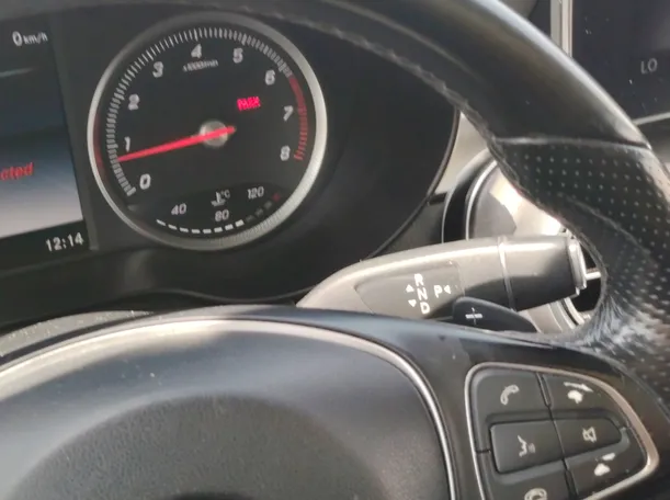 Car image 26