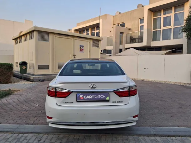 Car image 6