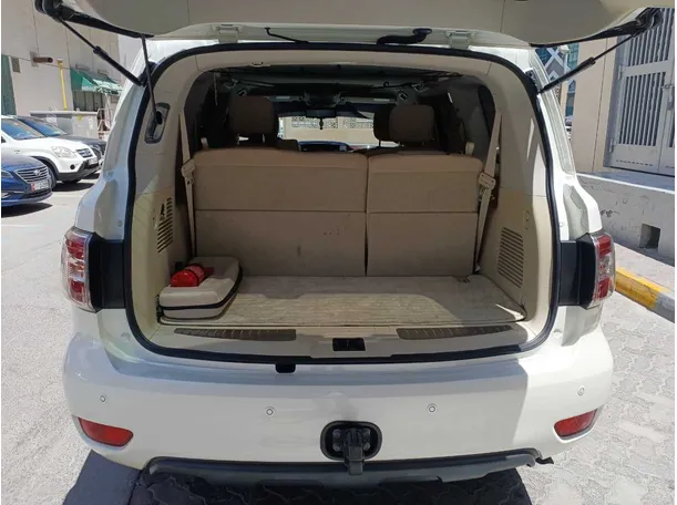 Car image 23