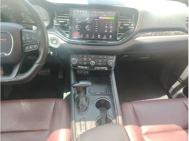 Car image 22