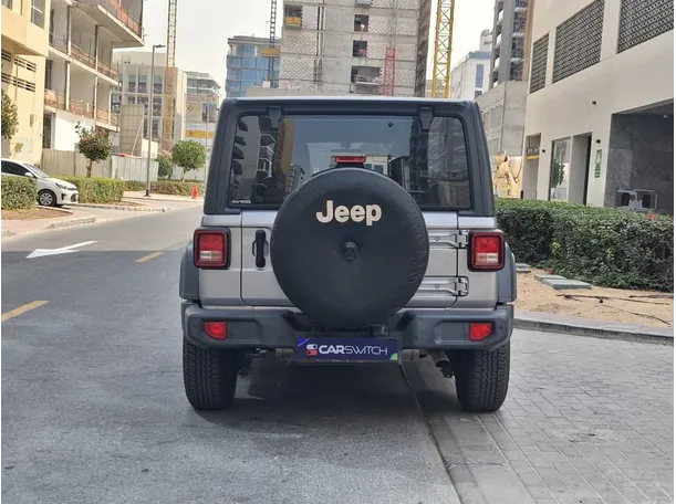 Car image 6