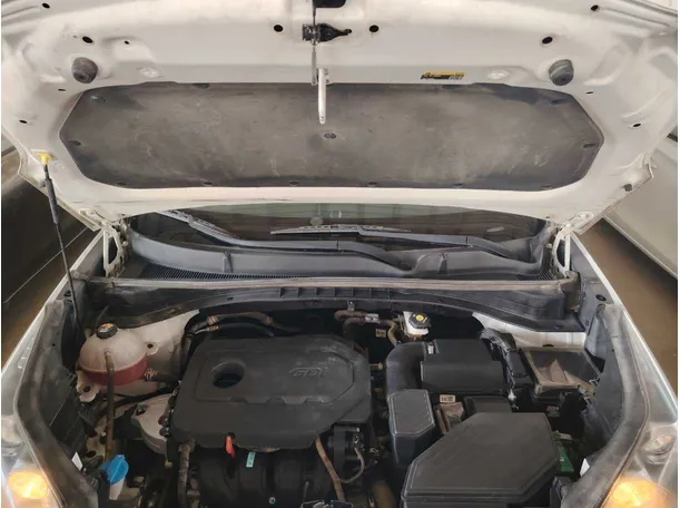 Car image 30