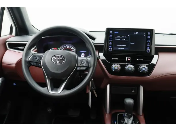 Car image 15