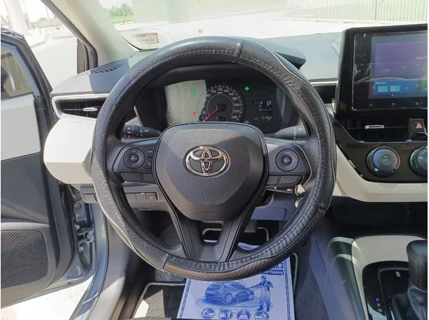 Car image 14