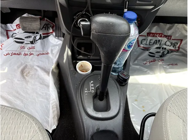 Car image 20