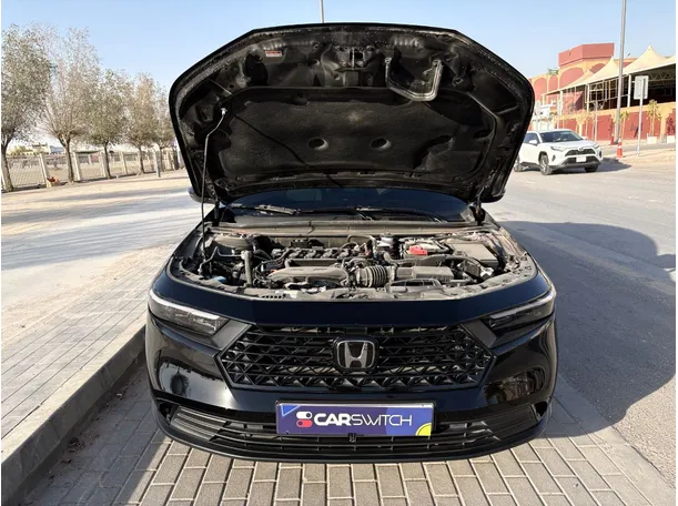 Car image 24
