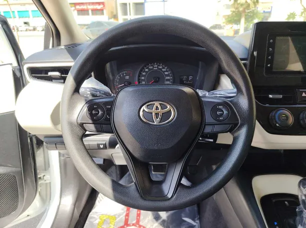 Car image 24