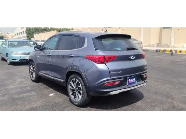 Car image 7