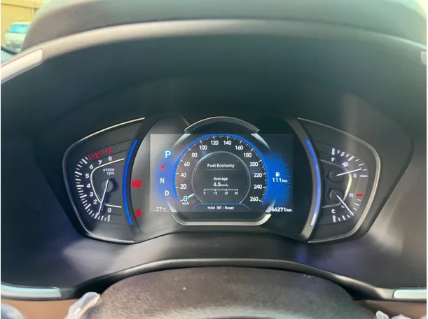 Car image 20
