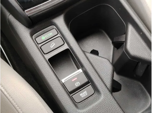Car image 35