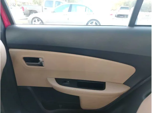 Car image 38
