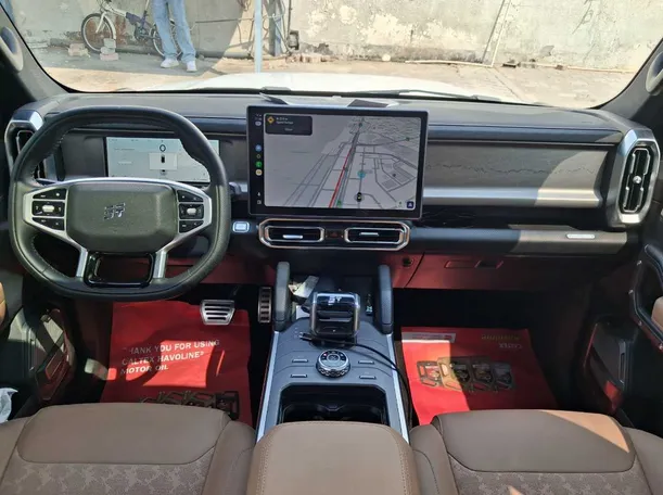 Car image 15