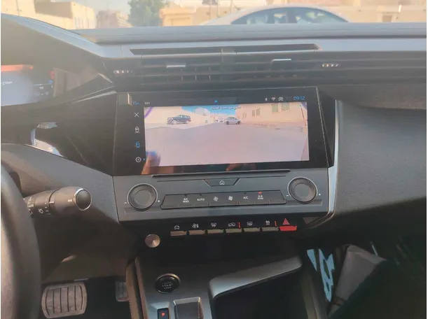 Car image 21